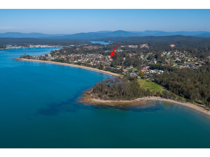 27 Timbara Crescent, Surfside NSW 2536