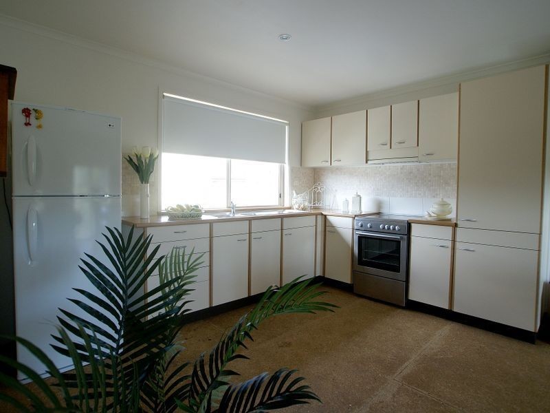 2 Lord Place, Batemans Bay North NSW 2536