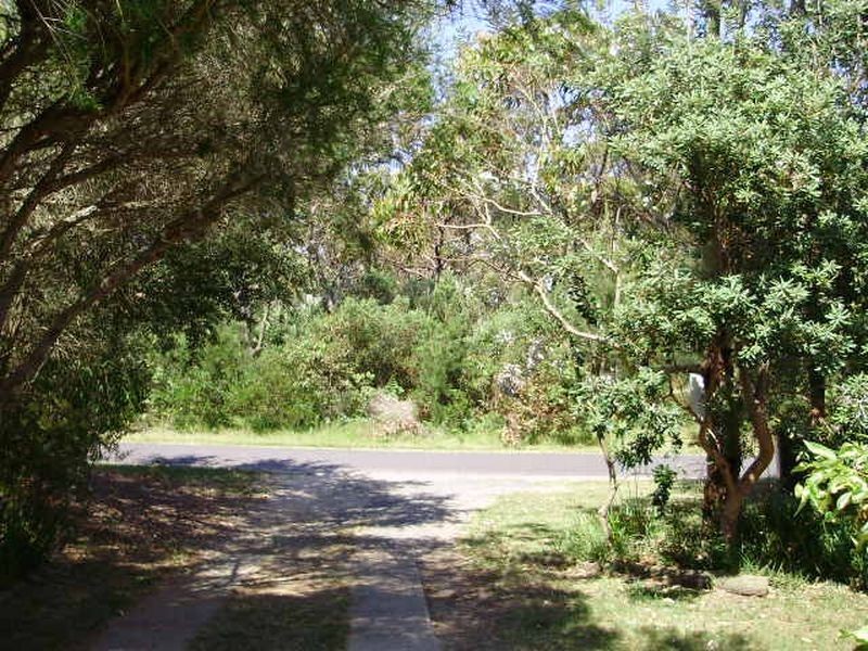 12 McNee Street, Broulee NSW 2537