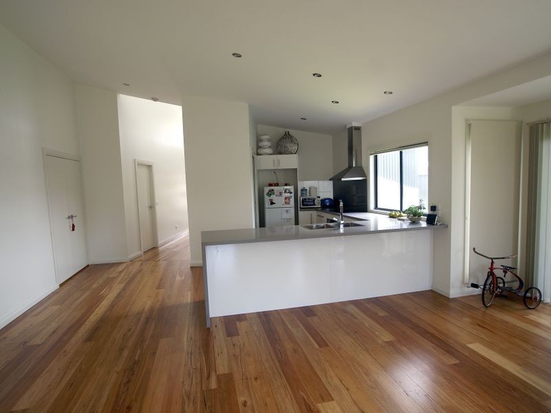 17 Griffiths Run, Broulee NSW 2537