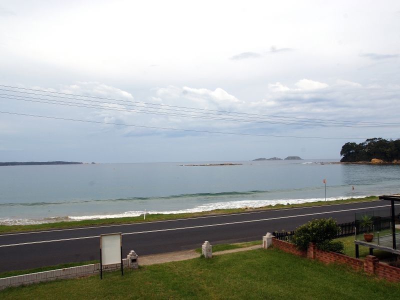 360 Beach Road, Batehaven NSW 2536