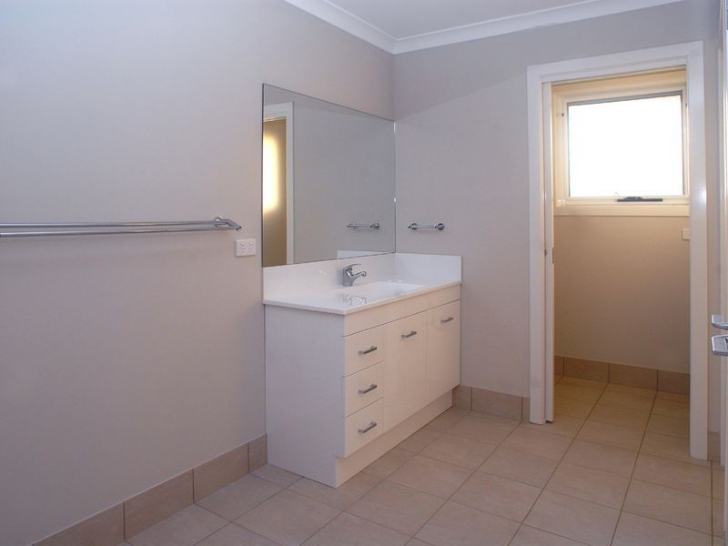 9A Broomfield Crescent, Long Beach NSW 2536