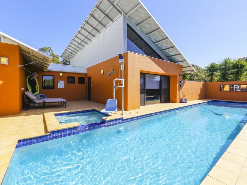 58 Yarrabee Drive, Batemans Bay NSW 2536