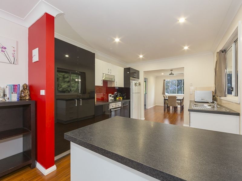 91 Berrima Parade, Surfside NSW 2536