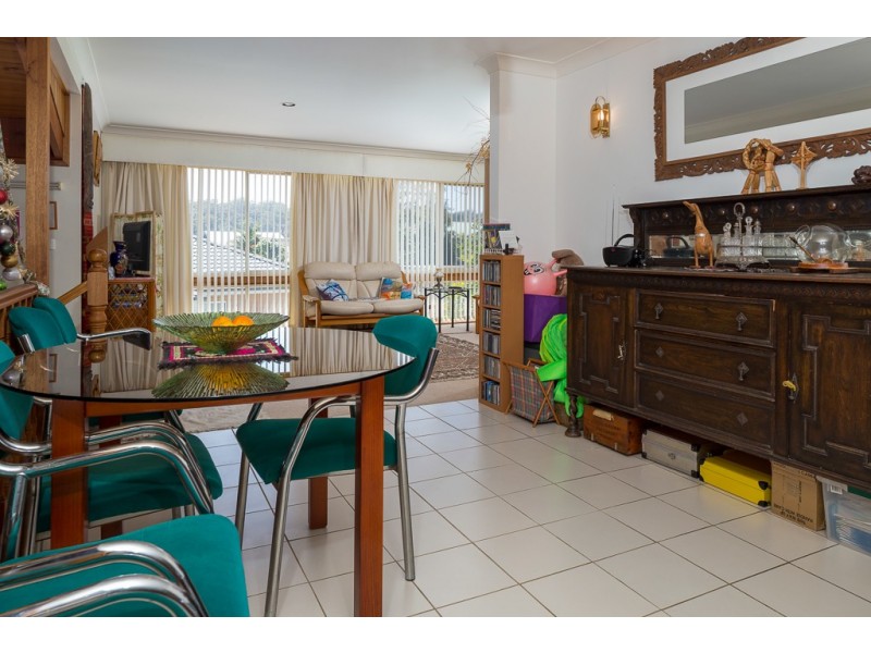 13 Belbowrie Parade, Maloneys Beach NSW 2536