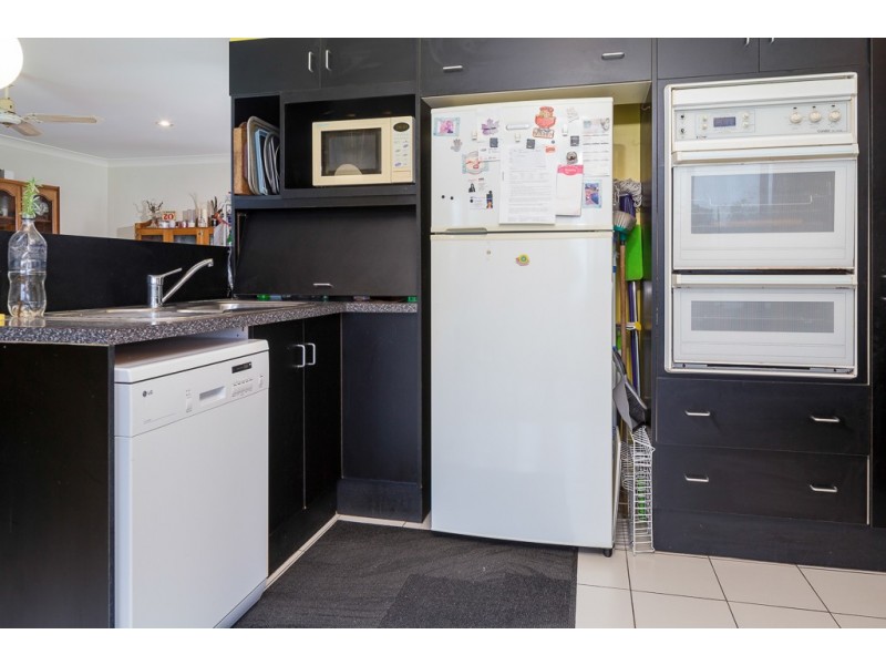 13 Belbowrie Parade, Maloneys Beach NSW 2536