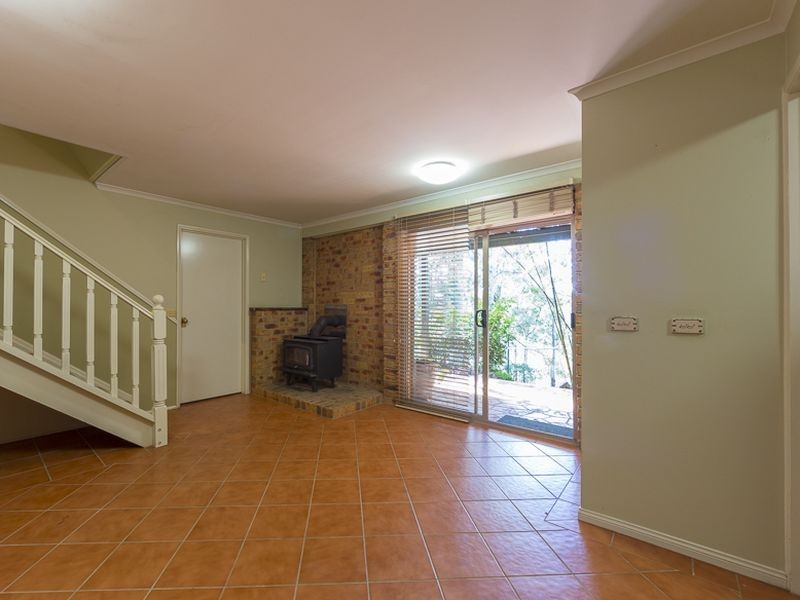 16 Karoola Crescent, Surfside NSW 2536