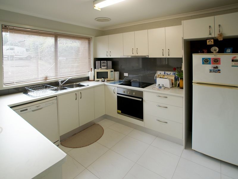 5/12 Parker Avenue “Kinloch Court”, Surf Beach NSW 2536