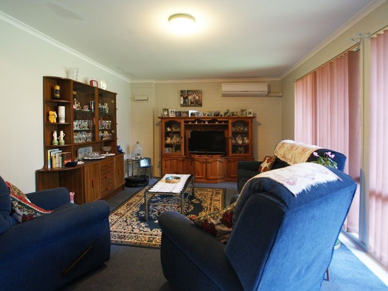 5/12 Parker Avenue “Kinloch Court”, Surf Beach NSW 2536