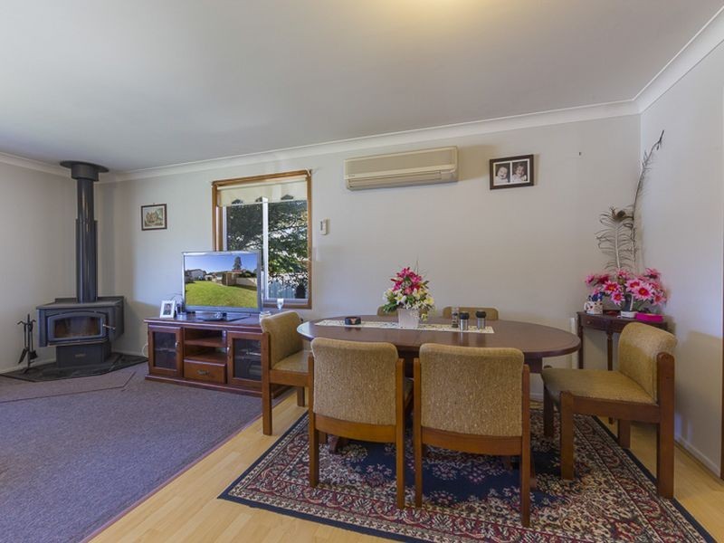 2 Cook Avenue, Surf Beach NSW 2536