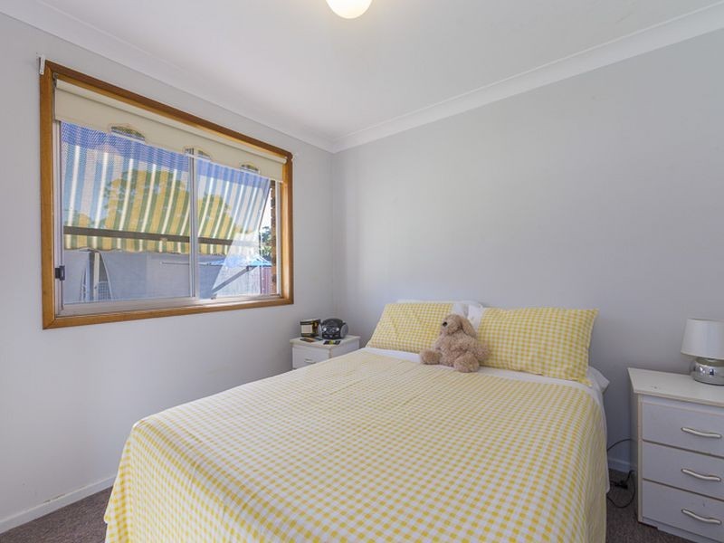 2 Cook Avenue, Surf Beach NSW 2536