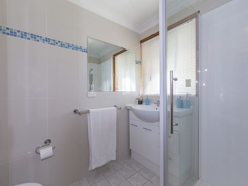 2 Cook Avenue, Surf Beach NSW 2536