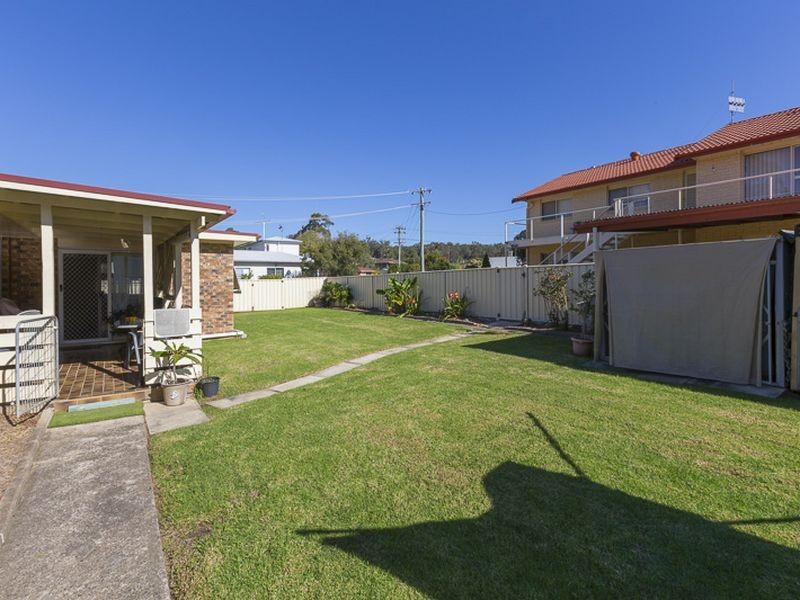 2 Cook Avenue, Surf Beach NSW 2536
