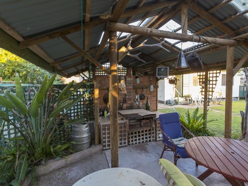 37 Wallaringa Street, Surfside NSW 2536