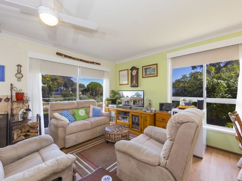 30 Berrima Parade, Surfside NSW 2536