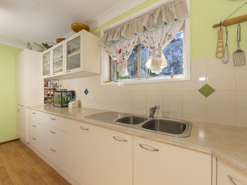 30 Berrima Parade, Surfside NSW 2536