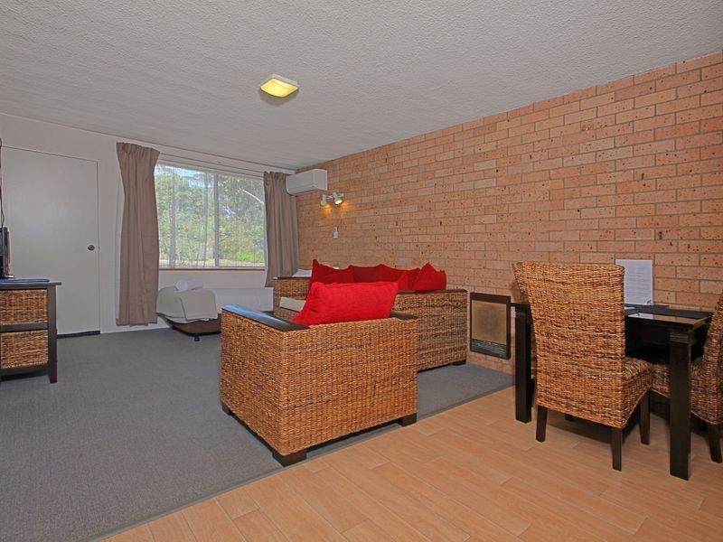 18 Imlay Street, Broulee NSW 2537