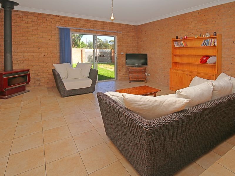 18 Imlay Street, Broulee NSW 2537