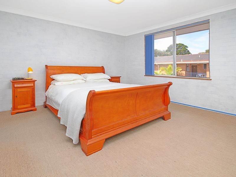 18 Imlay Street, Broulee NSW 2537