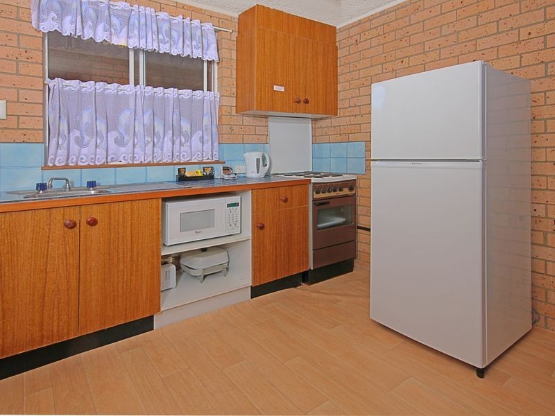 18 Imlay Street, Broulee NSW 2537