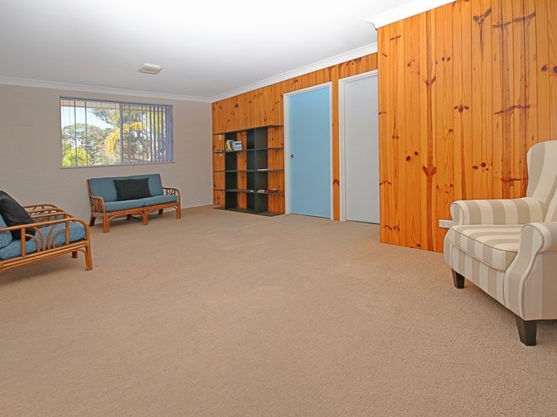 18 Imlay Street, Broulee NSW 2537