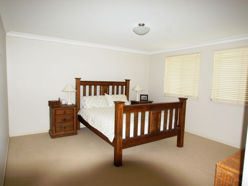 3 Gosse Pl, Sunshine Bay NSW 2536