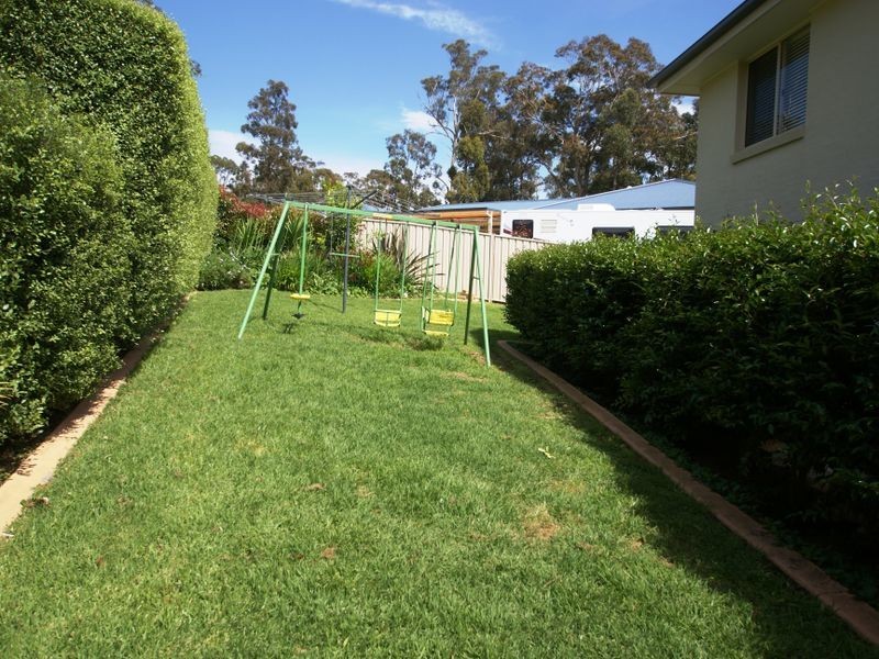 3 Gosse Pl, Sunshine Bay NSW 2536