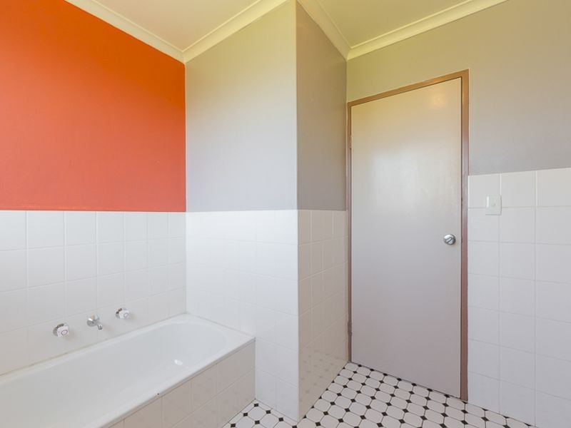 28 Euroka Avenue, Malua Bay NSW 2536