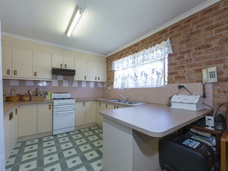 28 Euroka Avenue, Malua Bay NSW 2536