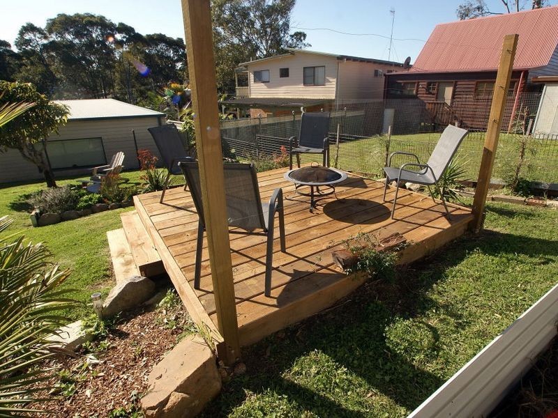 4 Euroka Avenue, Malua Bay NSW 2536