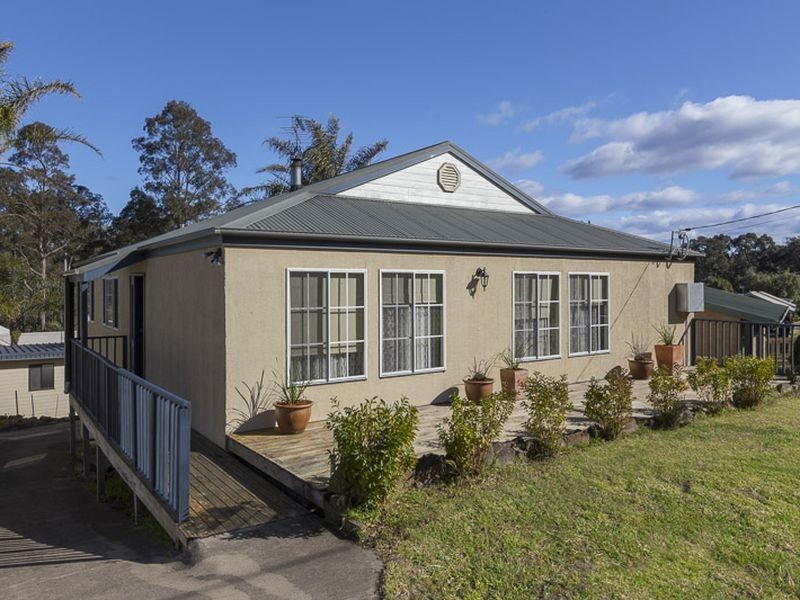 11 Beauty Crescent, Surfside NSW 2536