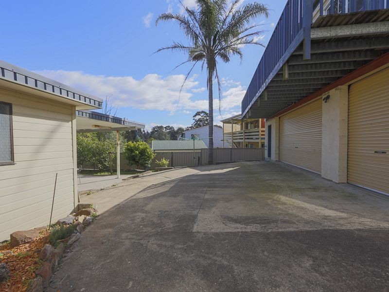 11 Beauty Crescent, Surfside NSW 2536