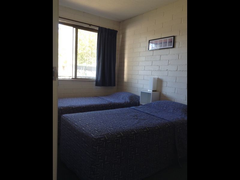 1/2-6 Matthew Pde, Batehaven NSW 2536