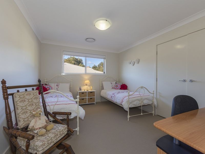 76 Courtenay Crescent, Long Beach NSW 2536