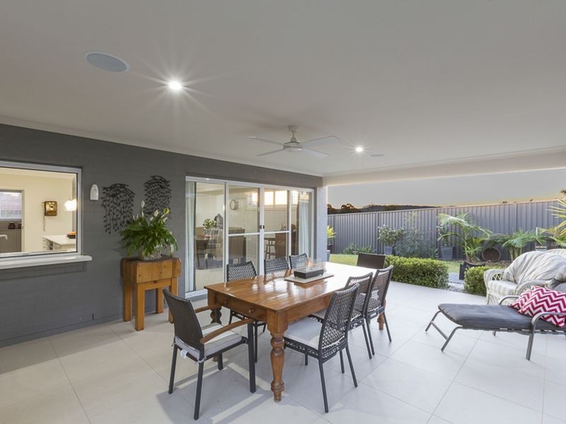 76 Courtenay Crescent, Long Beach NSW 2536
