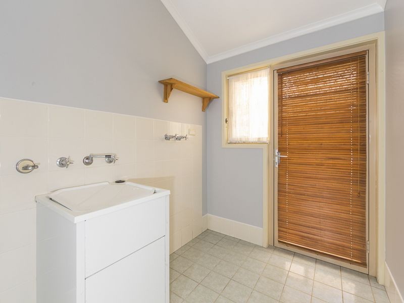 1/71 Karoola Crescent, Surfside NSW 2536