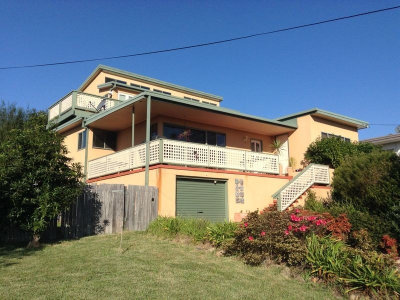 3 Riverview Crescent, Catalina NSW 2536