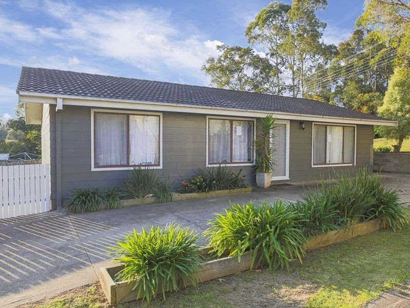 28 Clare Crescent, Batehaven NSW 2536