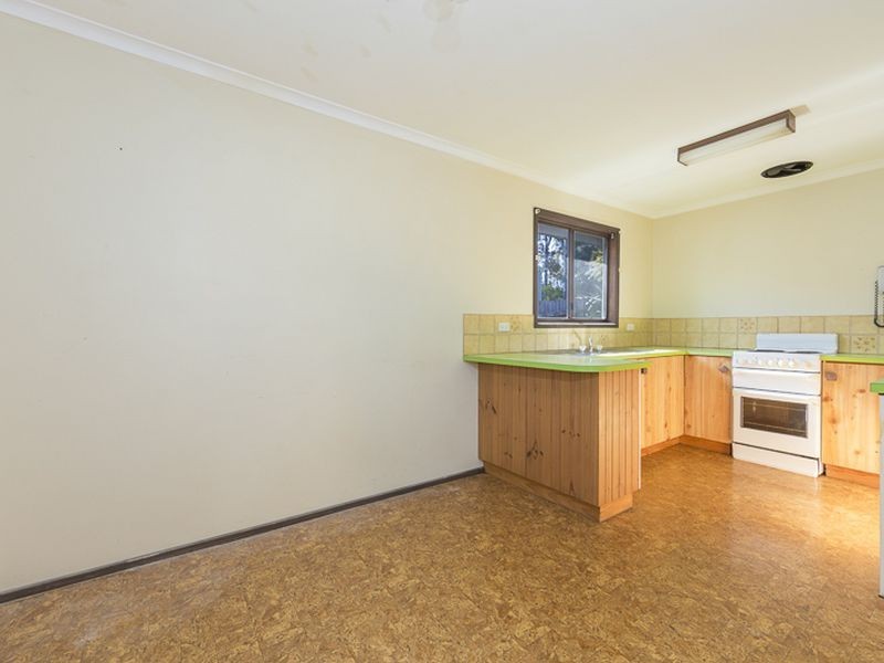28 Clare Crescent, Batehaven NSW 2536