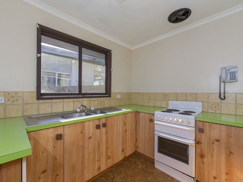 28 Clare Crescent, Batehaven NSW 2536