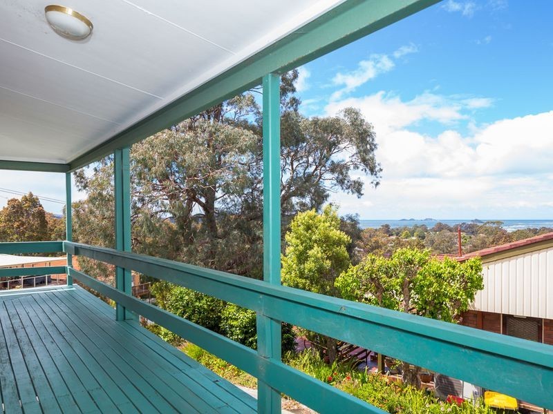 13 Penthouse Place, Batemans Bay North NSW 2536