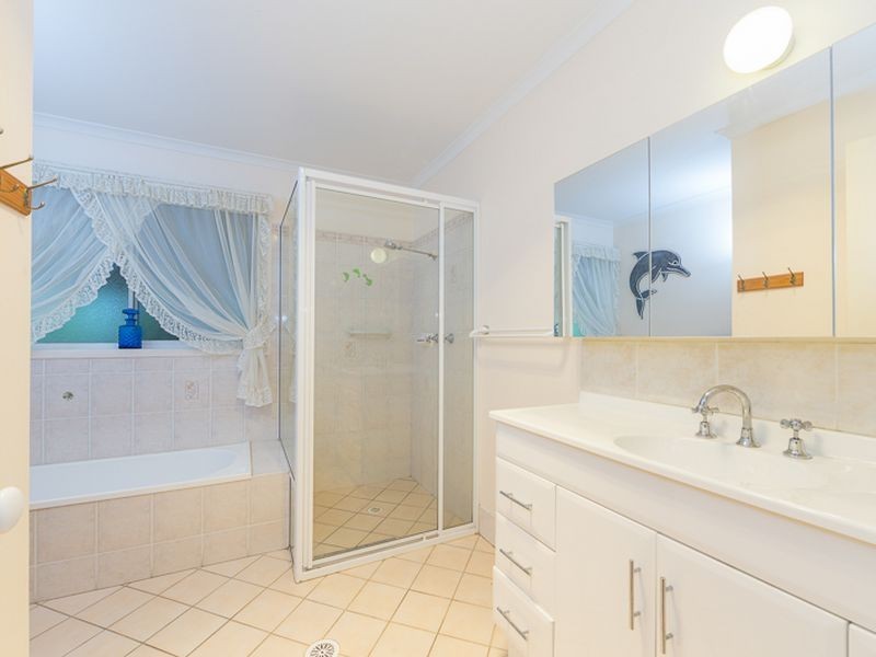 1 The Outlook Road, Surfside NSW 2536