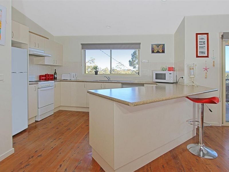 28 Beauty Crescent, Surfside NSW 2536