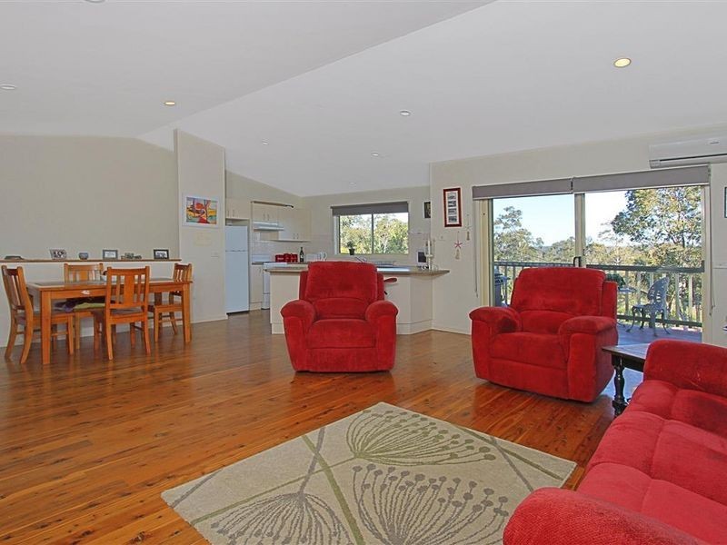 28 Beauty Crescent, Surfside NSW 2536