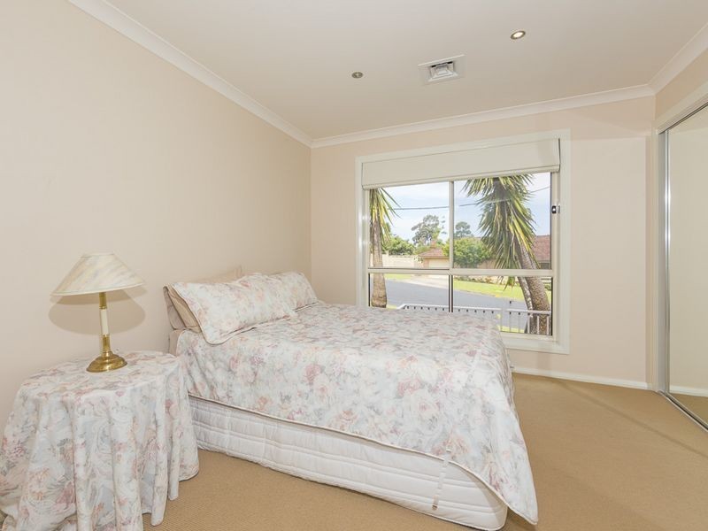 42 Cook Avenue, Surf Beach NSW 2536