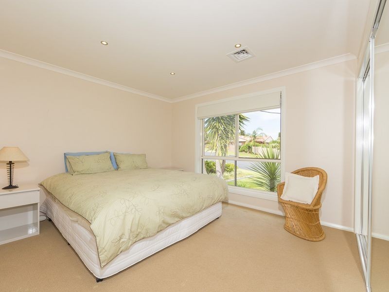 42 Cook Avenue, Surf Beach NSW 2536