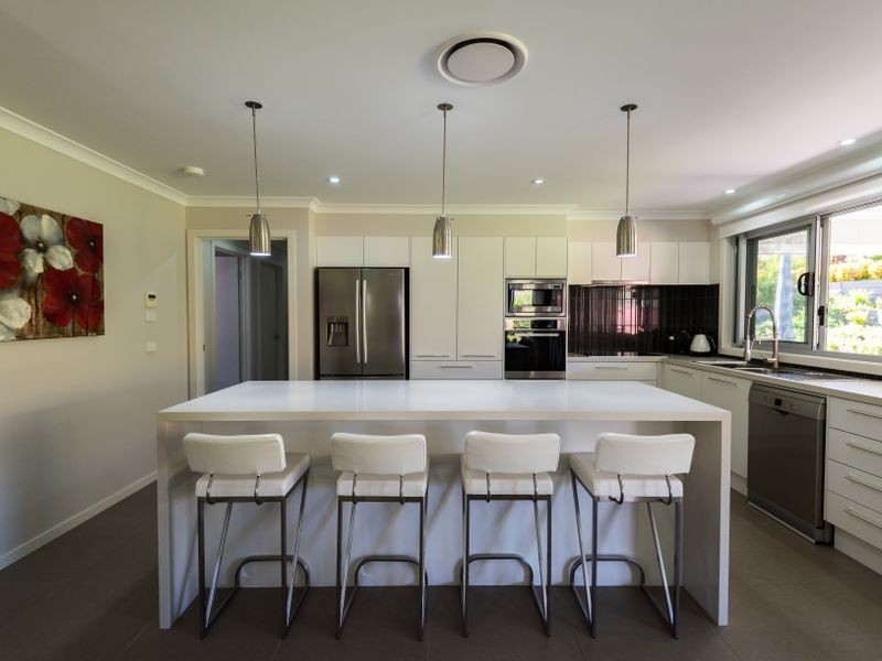 2 Spotted Gum Place, Batemans Bay NSW 2536