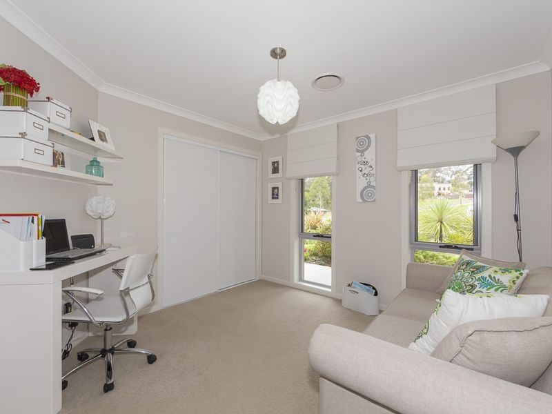 2 Spotted Gum Place, Batemans Bay NSW 2536