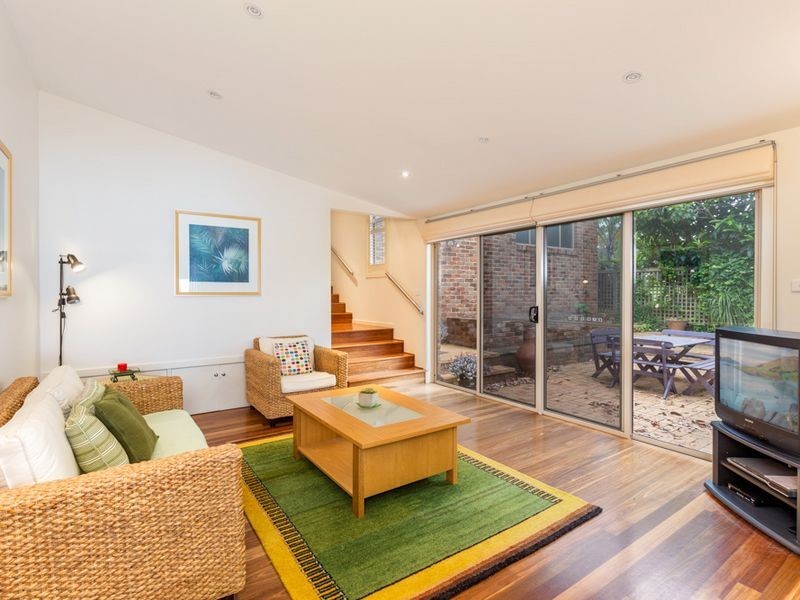 4 Graydon Avenue, Batemans Bay NSW 2536