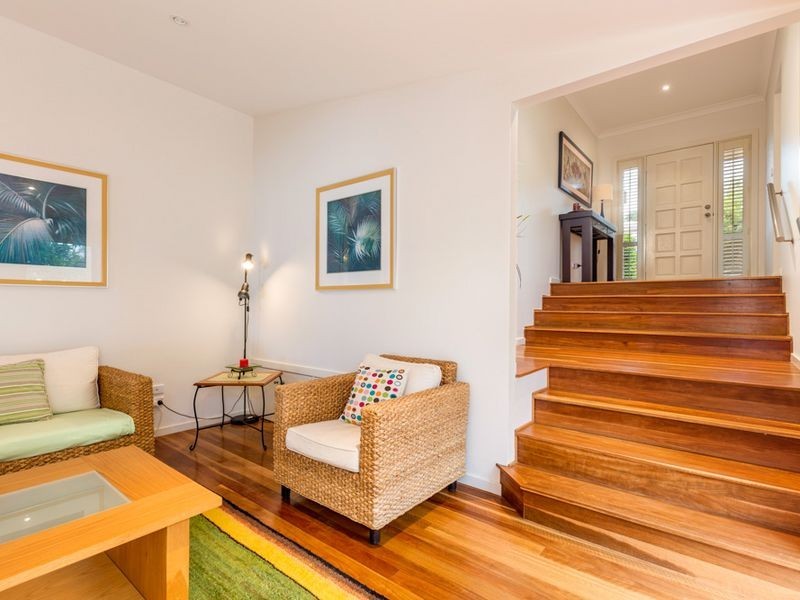 4 Graydon Avenue, Batemans Bay NSW 2536